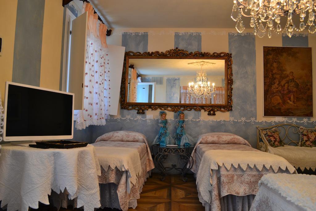 La Maison Delle Favole Desenzano del Garda Pokój zdjęcie